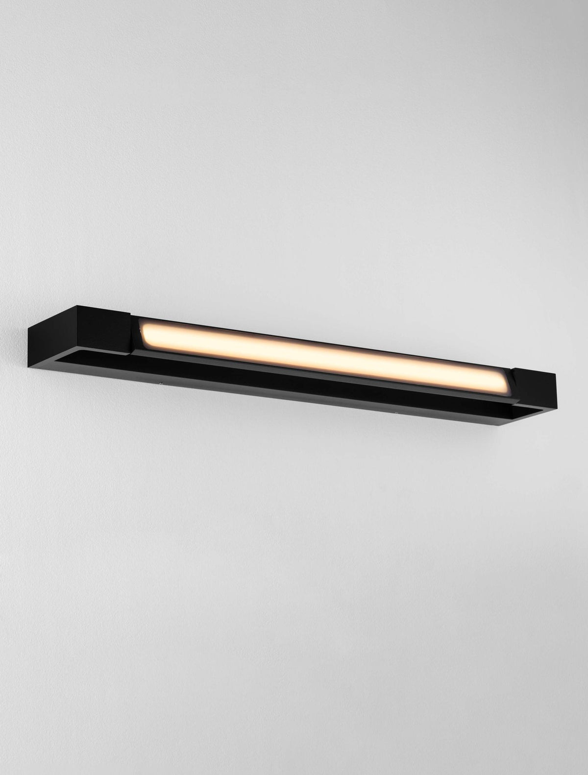 Arga LED Wandleuchte 60cm 3000K IP44 (11)