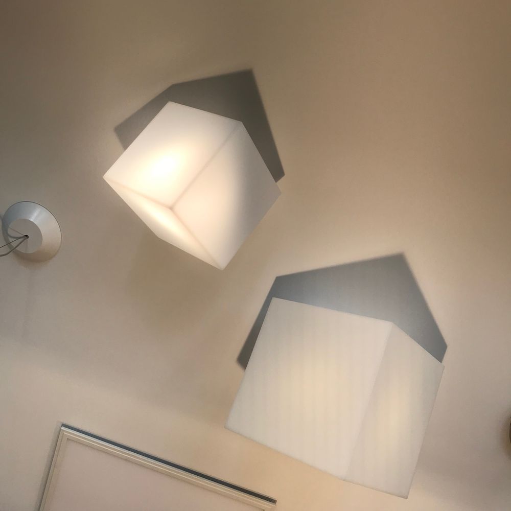 Artemide Edge Wand- oder Deckenlampe Würfel