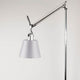 Artemide Tolomeo Basculante Parete Wandlampe Ø 18cm mit modernem Design und verstellbarem Arm.
