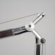Artemide Tolomeo Lettura Körper mit Aluminiumarm, Gelenkmechanismus und Befestigungselement, Detailansicht