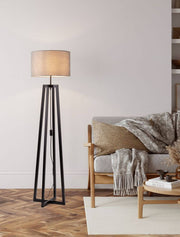 Artis Stehlampe H 153cm, schwarze Holz-Stehleuchte im Shabby-Chic mit grauem Stoffschirm für modernes Wohnambiente