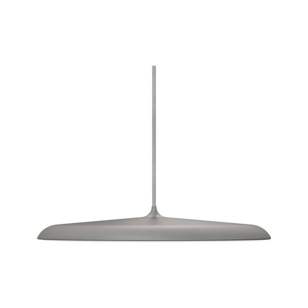 Artist 40 LED Pendelleuchte in schlichtem Design, inspiriert von einem Schlagzeugbecken.
