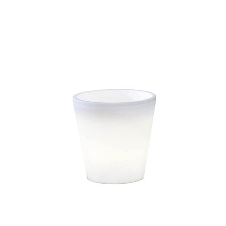Assisi LED planter, a modern and elegant planter with LED lighting for indoor and outdoor use.