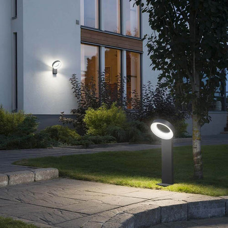 Asti LED lampada da giardino 1400lm 5000K antracite, vetro acrilico opalino nel giardino al crepuscolo.