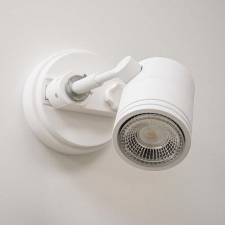 Aufbauadapter für 3-Phasen Schienenstrahler Weiß 1-Phase Ø 11cm an Decke montiert.