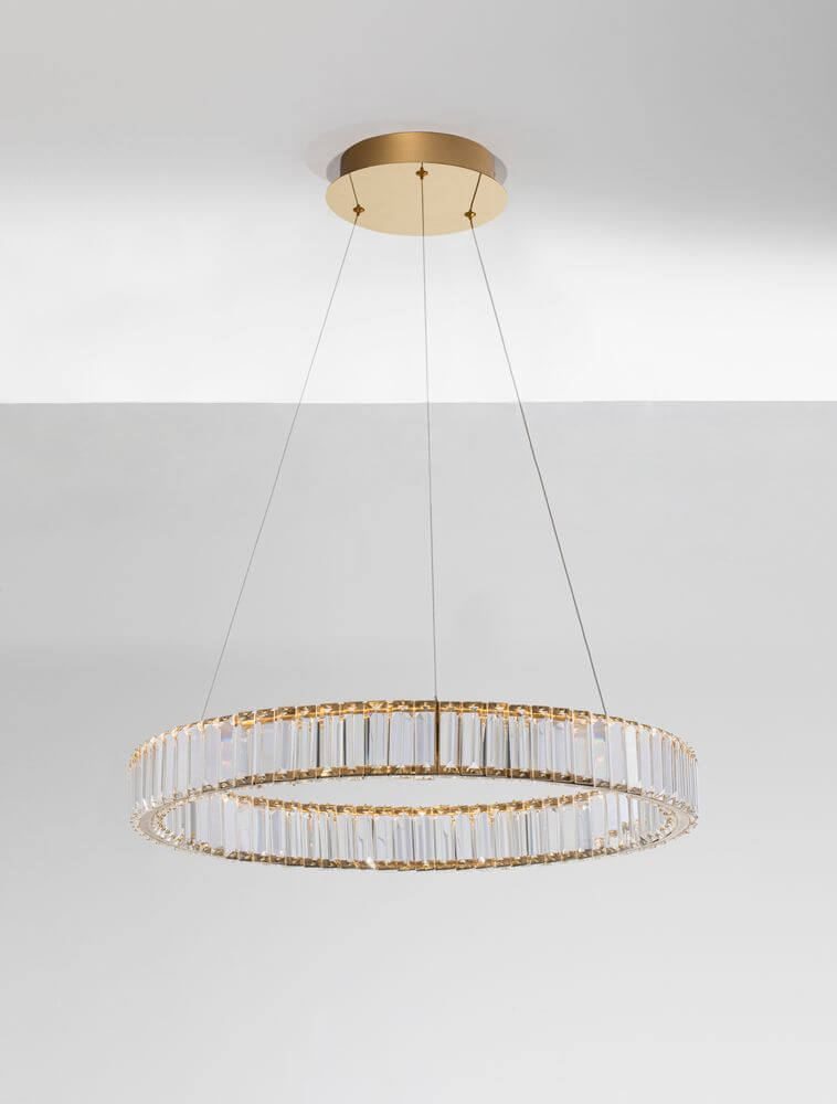 Aurelia LED Pendelleuchte Ø 60cm 3500K mit elegantem Design und klaren K5 Kristallen, ideal für modernes Wohnen.