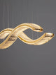 Aurelia LED Pendelleuchte 2-flammig in elegantem goldenen Design mit K5-Kristallen für einladende Atmosphäre.