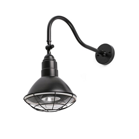Außen-Wandleuchte SOREN IP54 Schwarz an der Wand montiert mit Käfigdesign.