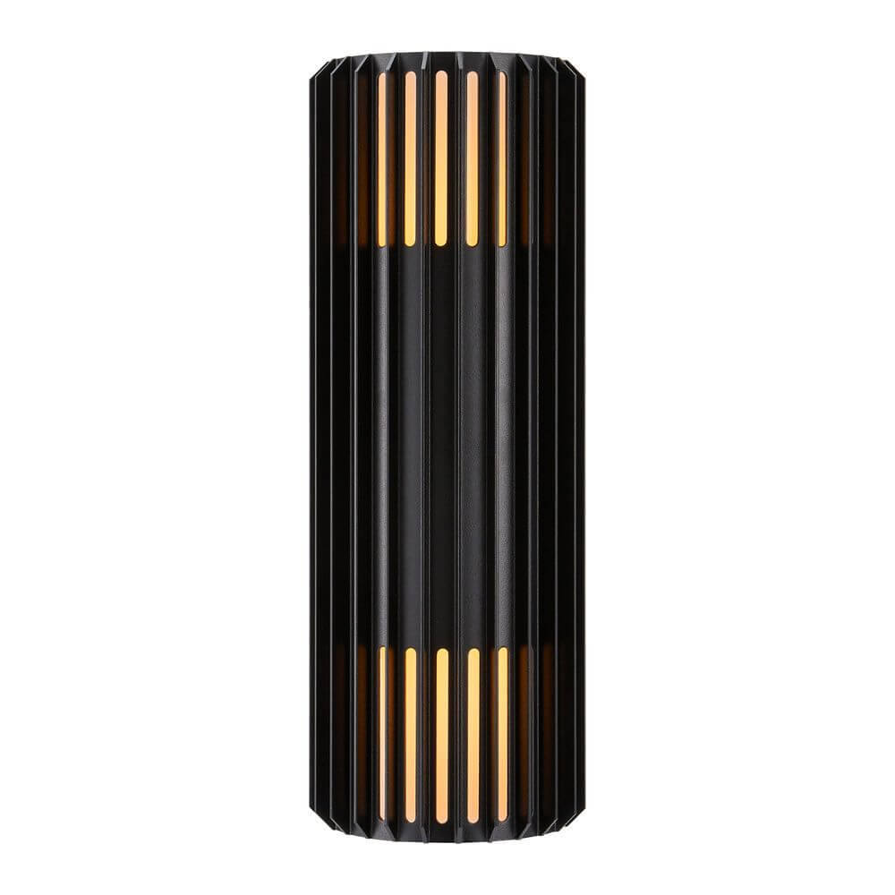 Außenwandlampe Aludra Double Seaside IP54 in modernem Design mit Licht- und Schatteneffekt.