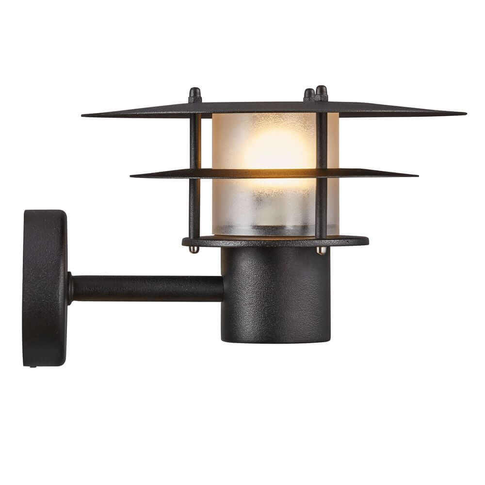 Außenwandlampe Bastia 24 IP54 in modernem Design mit schützendem Glas und elegantem Metall.