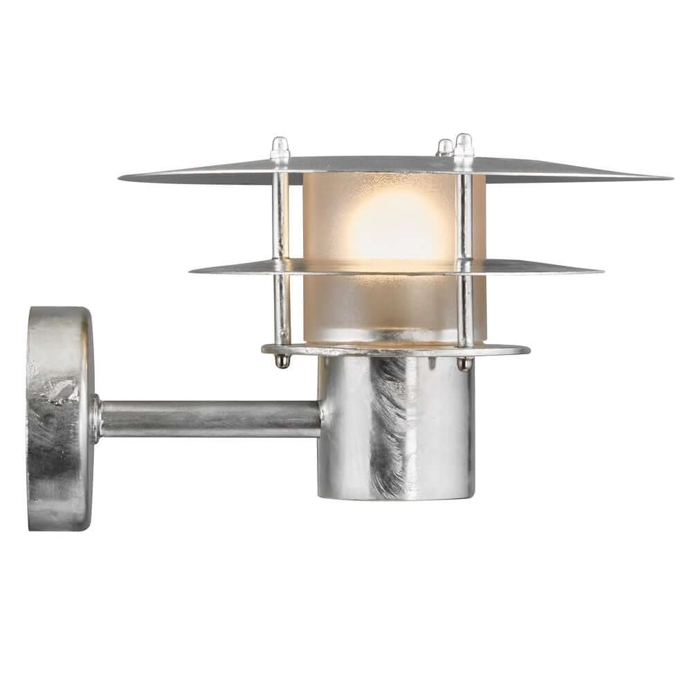 Außenwandlampe Bastia 24 IP54 in modernem Design, ideal für den Außenbereich.