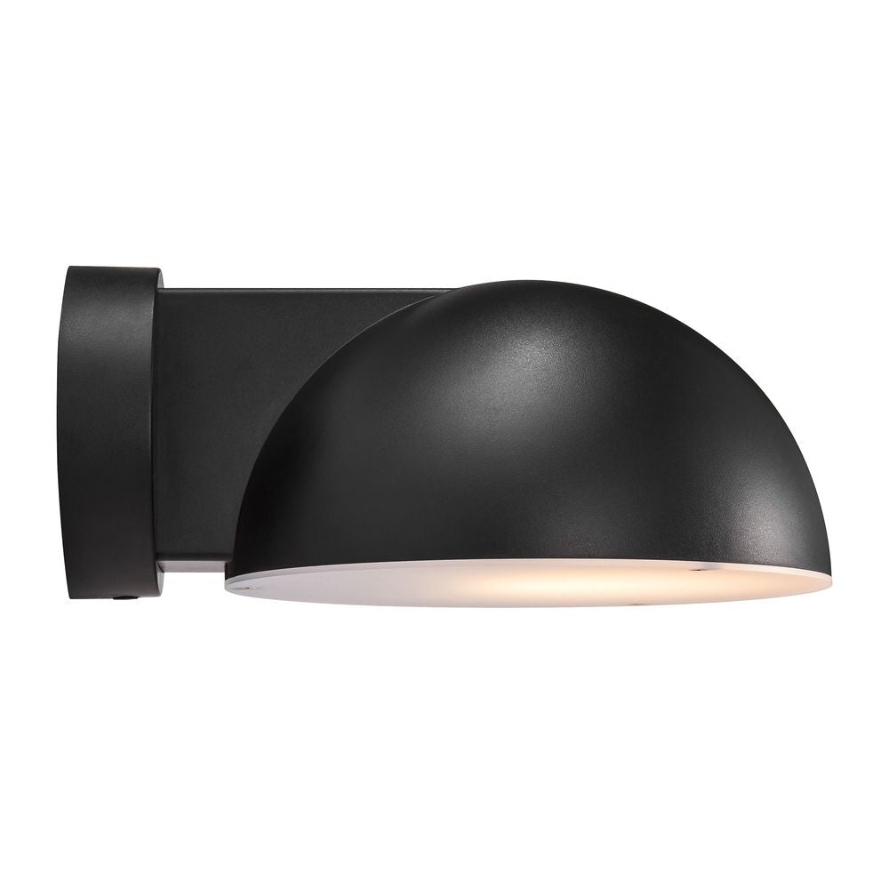 Außenwandlampe Clarso IP44 in modernem, schwarzem Design mit nach unten gerichteter Beleuchtung.