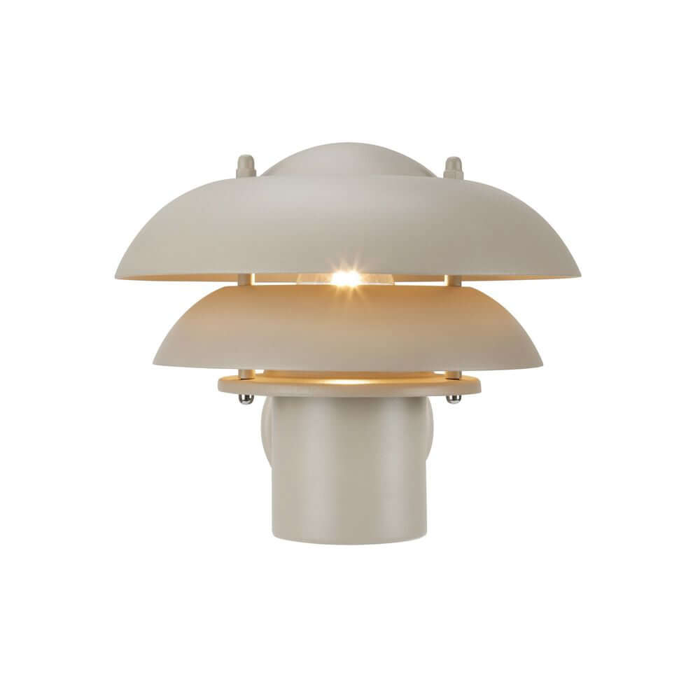 Außenwandlampe Kurnos 20 IP54 in modernem Design mit sanfter Beleuchtung.