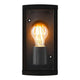 Außenwandlampe Luchy IP44 mit schwarzem Metallrahmen und dekorativer Glühbirne in modernem Design.