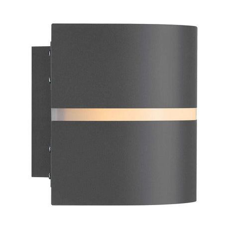 Utendørs vegglampe Sibelis IP44 i elegant design med hvit diffuser for mykt lys.