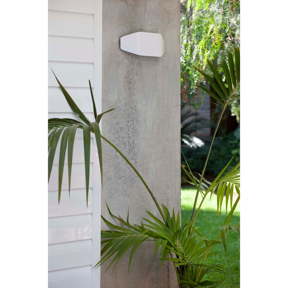 Lampe murale extérieure future IP44 résistant à l'eau salée blanche