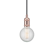 Suspension Avra avec câble en tissu cuivre, lampe suspendue moderne avec un design cuivre chic et un câble textile.