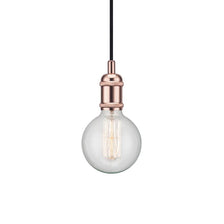 Avra pendellampe med stofkabel i kobber, moderne pendellampe med elegant kobberdesign og tekstilkabel.