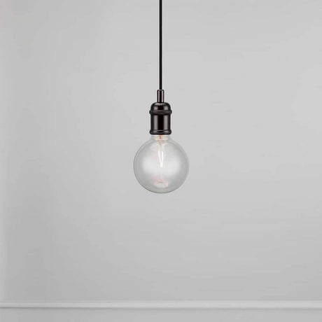 Lampa wisząca Avra z czarnym kablem tekstylnym – elegancka lampa wisząca z żarówką bez klosza.