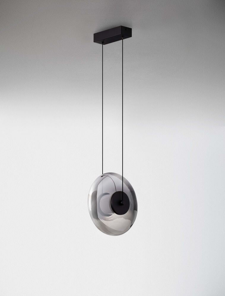 Ballet Pendelleuchte Ø 26cm Schwarz in modernem Industriedesign mit schwarzem Aluminium und transparentem Glas.