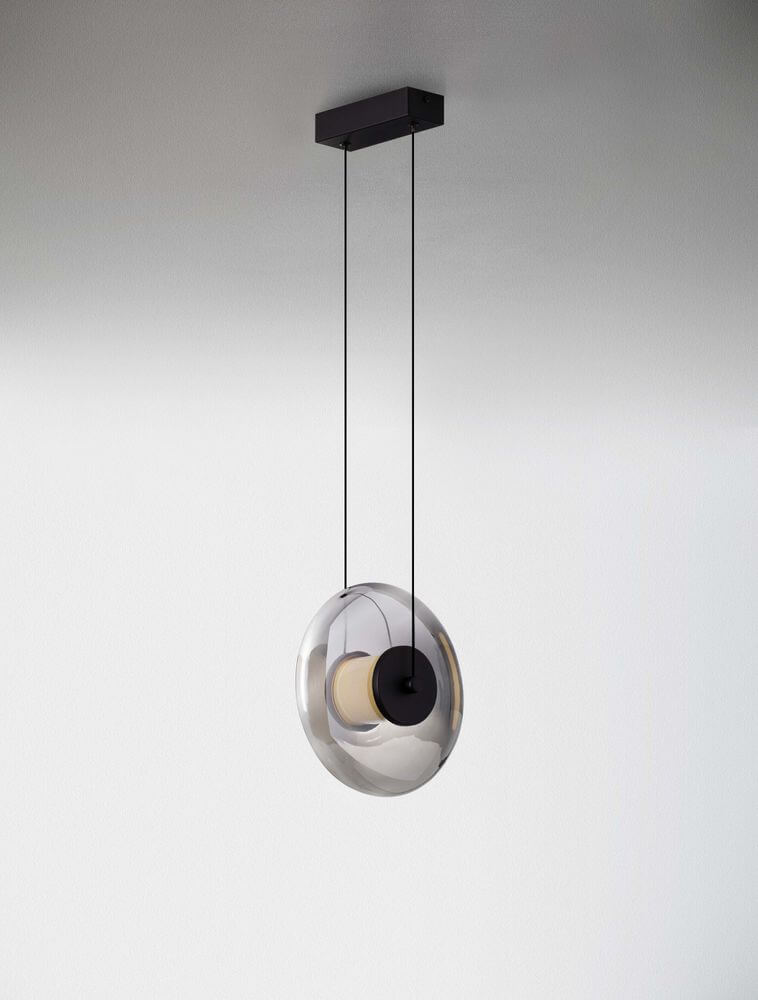 Ballet Pendelleuchte Ø 26cm Schwarz – stilvolles Design mit schwarzem Aluminium und transparentem Glas.