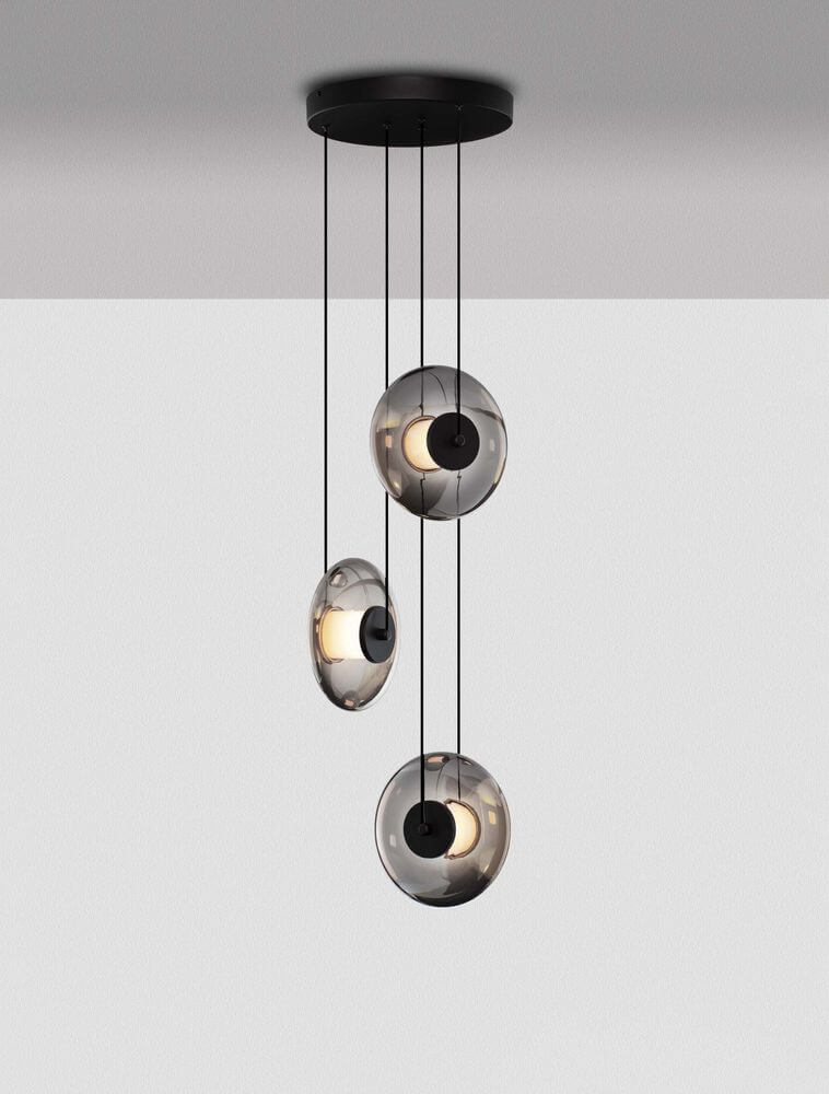Ballet Pendelleuchte 3-flammig Ø 35cm in modernem Design mit schwarzen und transparenten Glaskugeln.