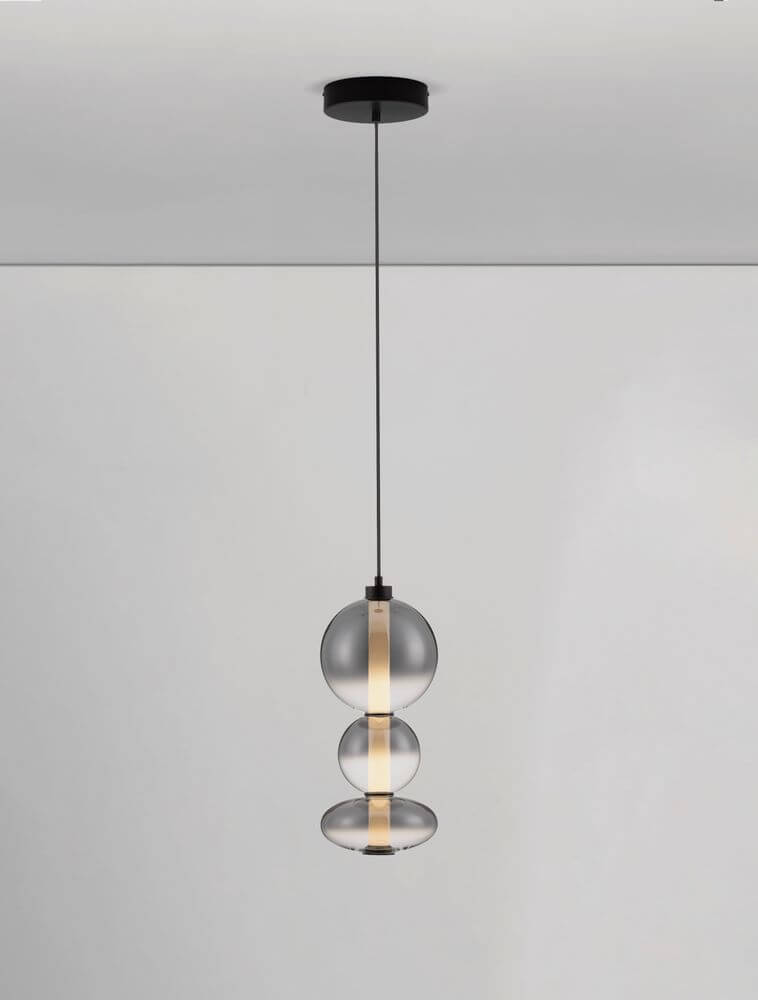 Bally LED Pendelleuchte Ø 20cm 3-flammig hängend in modernem Design mit Glas und Metall.