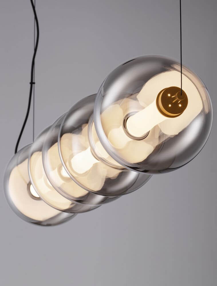 Bally LED Pendelleuchte 7-flammig mit rauchgrauem Glas und eleganter Beleuchtung.