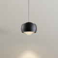 s.luce Beam Pendelleuchte in elegantem Schwarz, moderner Lichtquelle für stilvolle Innenräume.