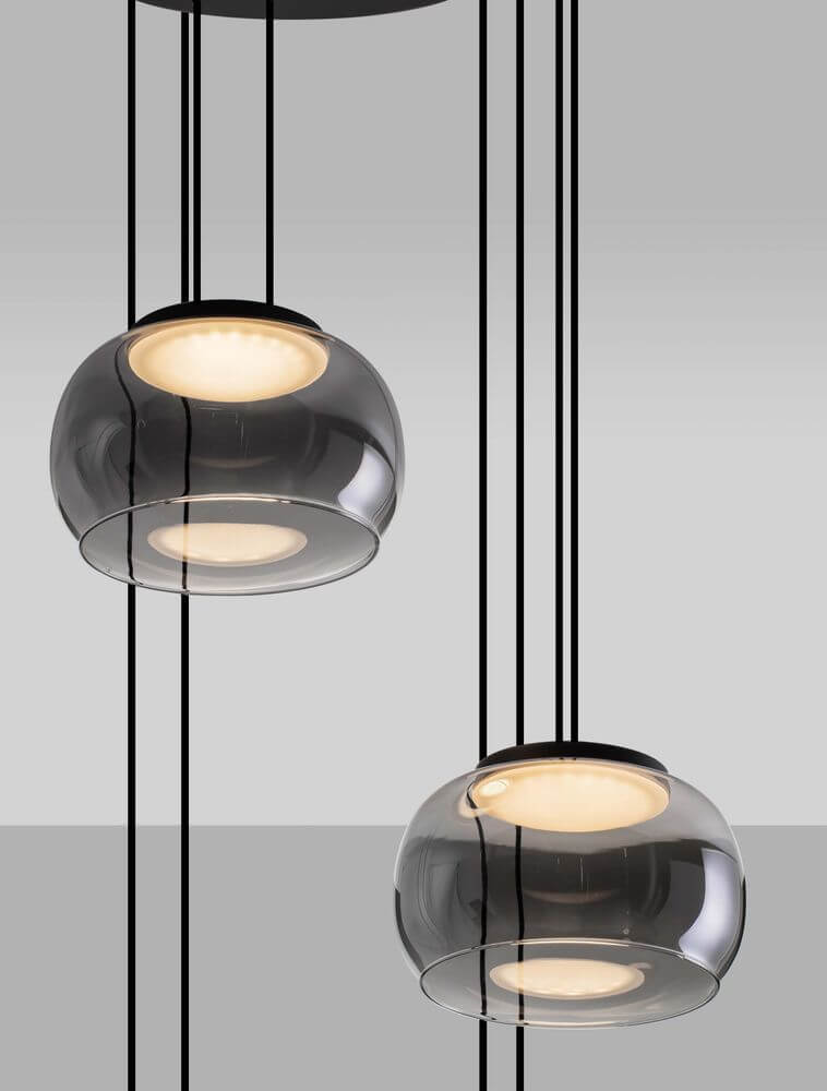 Bios Pendelleuchte 5-flammig Ø 52cm 3000K Schwarz, Rauch in stilvollem Design mit deux Glaskugeln