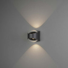 Bitonto LED Wandleuchte 2-flammig mit Up- & Downlight in Dunkelgrau an Wand montiert.