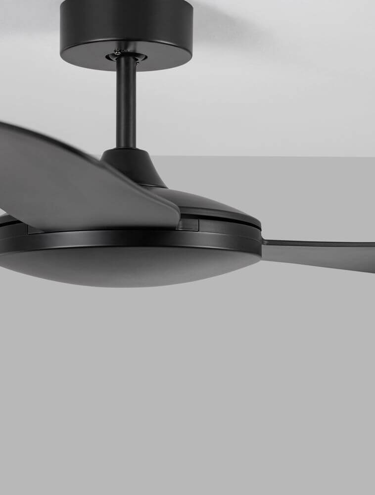 Blaire Ventilator Ø 132cm, eleganter Deckenventilator in Schwarz-Matt mit drei Flügeln und Fernbedienung.