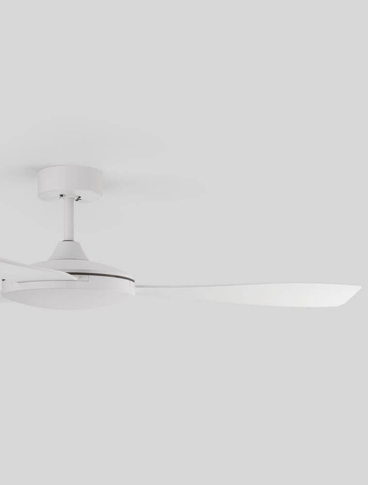 Blaire Ventilator Ø 132cm in Weiß mit einem Flügel und modernem Design.