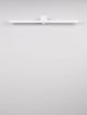 Breggo Wandleuchte 81cm 3000K IP54 in schlichtem Design auf heller Wand.