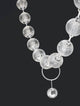Brillante LED Pendelleuchte 12-flammig 3200K, elegante Struktur mit transparenten Glaskugeln und chromfarbenen Akzenten.