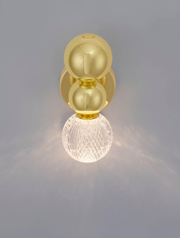 Brille LED Wandleuchte 3200K Gold mit goldener Oberfläche und eleganter Lichtkugel.