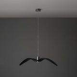 Brokis Hängeleuchte Night Birds mit normalen Flügeln in Schwarz, 73 cm, für stilvolle Innenräume.