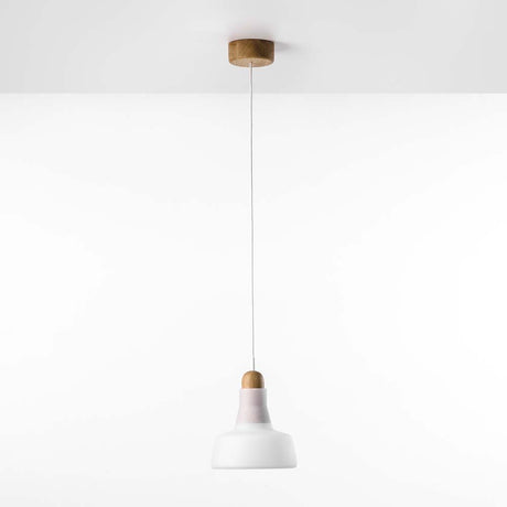 Brokis pendellampe Shadows XL Medium med elegant design i glass og tre, perfekt for stilfulle rom.