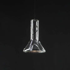 Brokis Hängeleuchte Whistle Small, zeitgenössische Glaskunst, inspiriert von Blasrohren, klare Silhouette, elegantes Design.