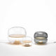 Brokis Tischlampe Macaron S in verschiedenen Größen mit mundgeblasenem Glas und Onyxbasis.
