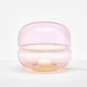 Brokis Tischleuchte Macaron L in zartem rosafarbenem mundgeblasenem Glas, elegant und modern.