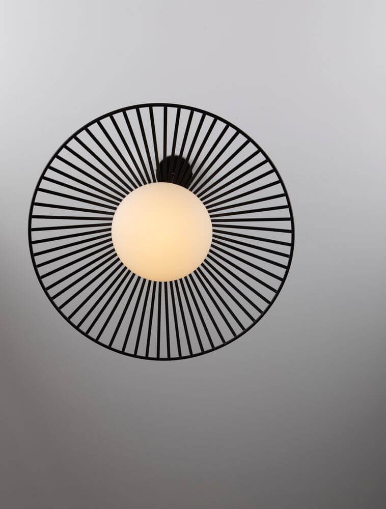 Brume LED Pendelleuchte 3000K Schwarz mit modernem Design und schwarzem Draht, ideal für Küche und Wohnzimmer.