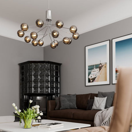 Galax lampada a sospensione a 15 luci in un soggiorno elegante con paralumi in vetro grigio fumo e design raffinato.