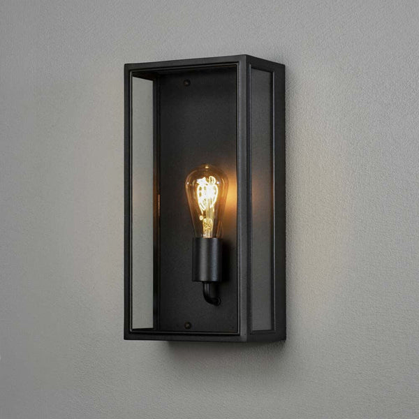 Carpi Vintage Außenwandleuchte aus Metall und Glas in klassischem Vintage-Design für den Außenbereich