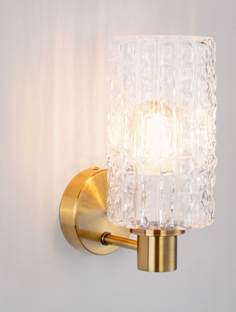 Certa Wandleuchte Gold mit Klarglas-Schirm und goldener Wandhalterung für Art déco Interieur.