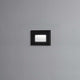 Chieri LED Außen Wandleuchte in Schwarz montiert an einer grauen Wand, modernes Design.