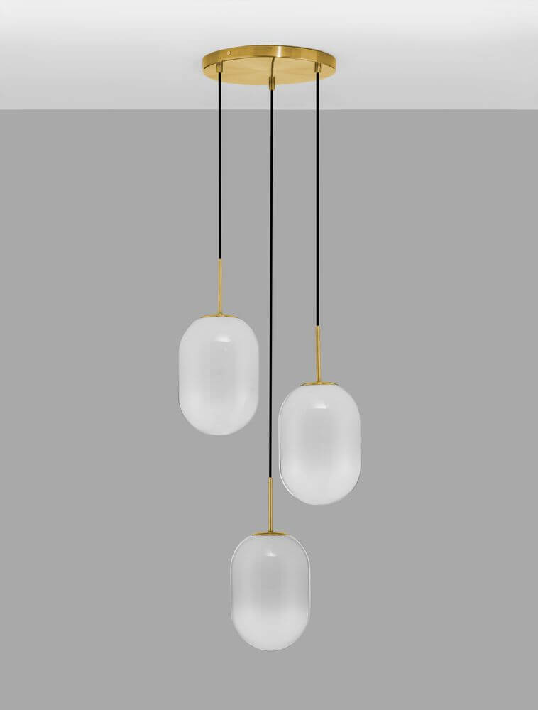 Chrysi Pendelleuchte 3-flammig Ø 43cm Gold, Weiß mit drei matten Opalglas-Leuchtenschirmen