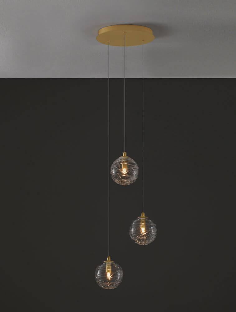 Coen Pendelleuchte 3-flammig Ø 25cm Gold, Transparent in modernem Design mit gläsernen Lampenschirmen.