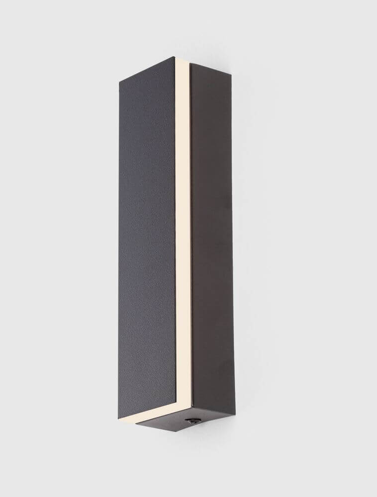 Colby LED Wandleuchte 3000K Schwarz in modernem Design mit schwarzem Aluminium-Körper.