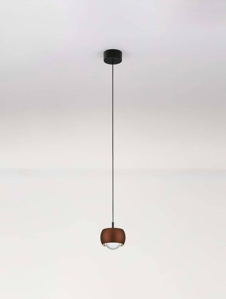 Conga LED Pendelleuchte Ø 9,6cm 3000K in modernem Design mit braunem Lampenschirm.